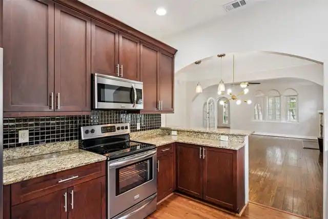 Listing Photo 17