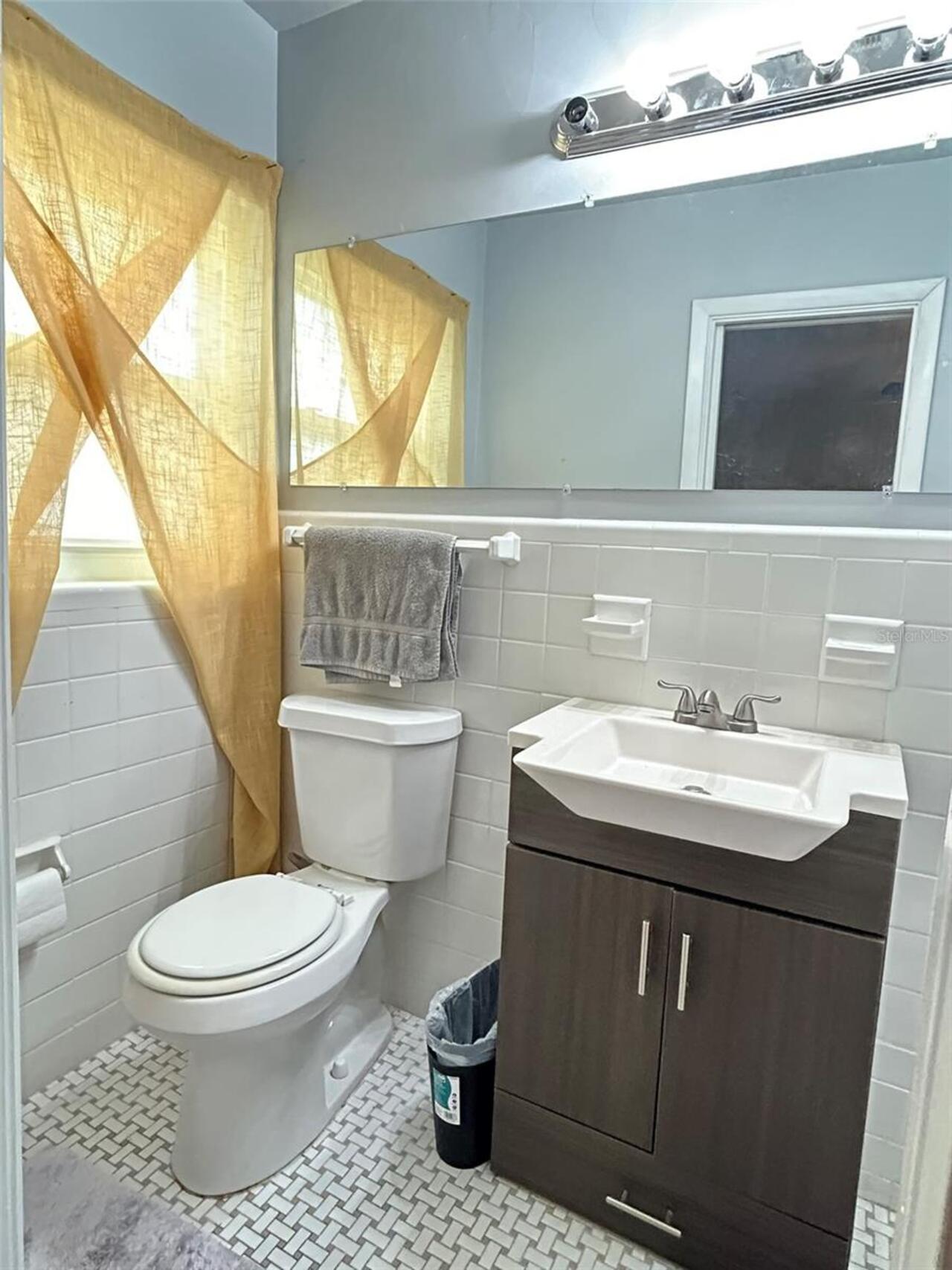 Listing Photo 9