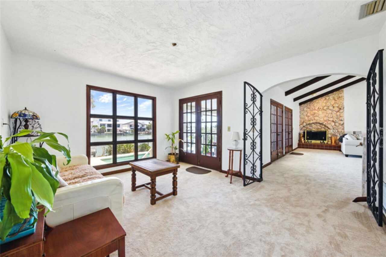 Listing Photo 14
