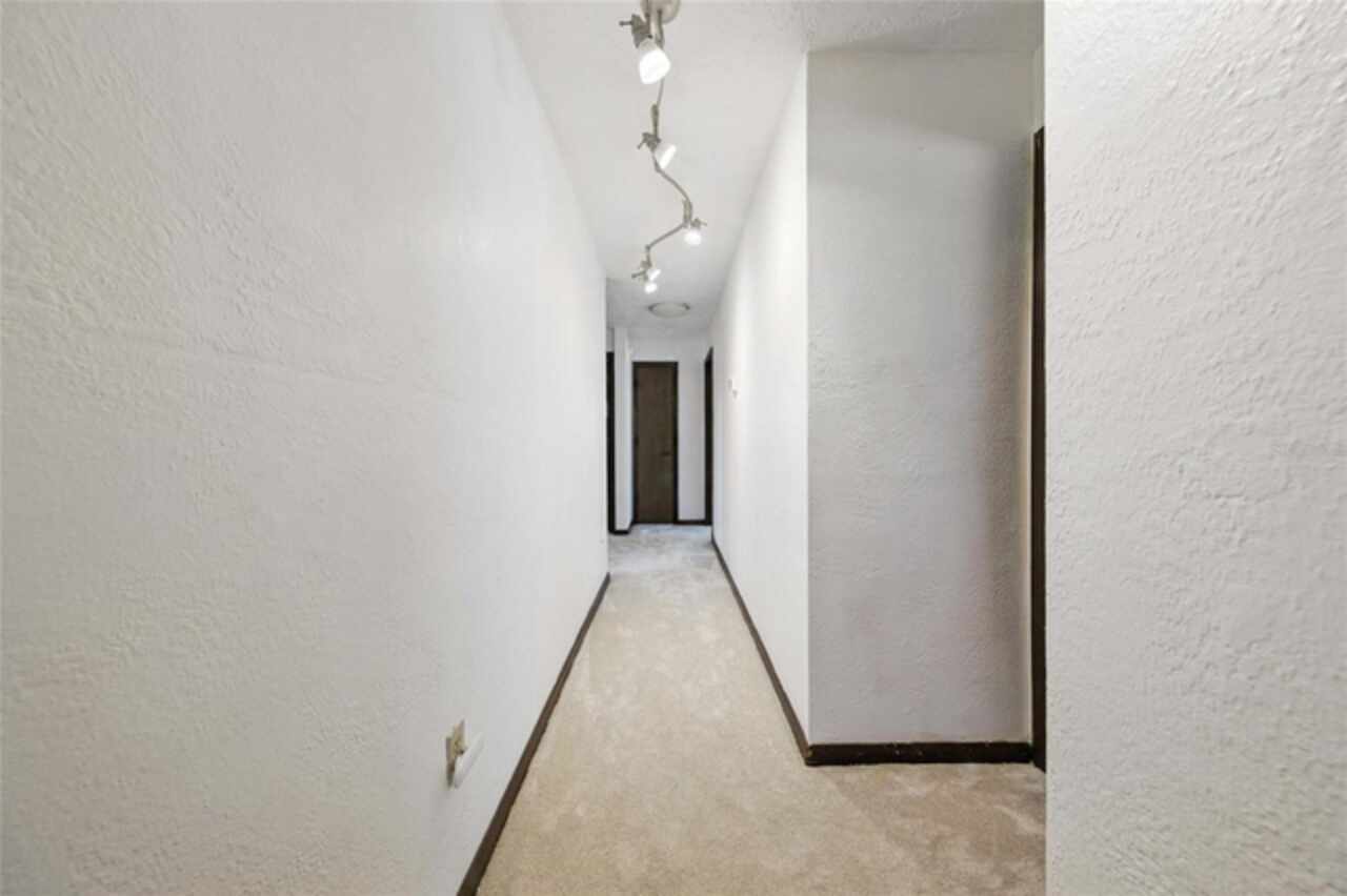 Listing Photo 28