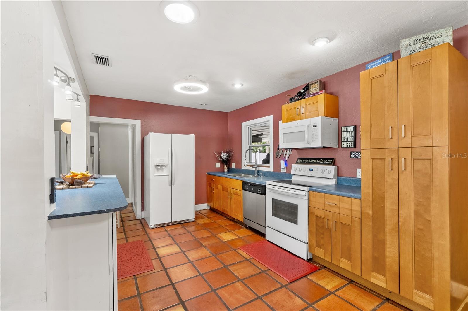 Listing Photo 15