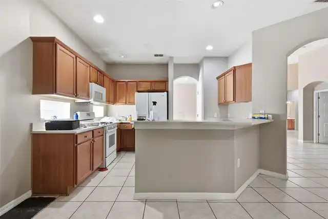 Listing Photo 16