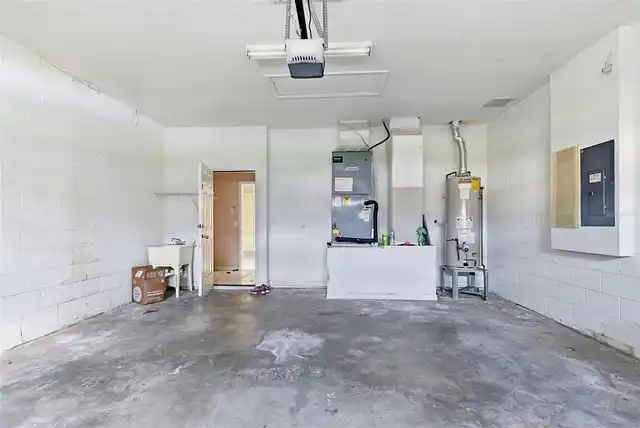 Listing Photo 34