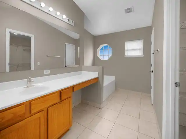 Listing Photo 28
