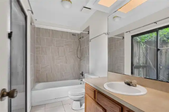 Listing Photo 18