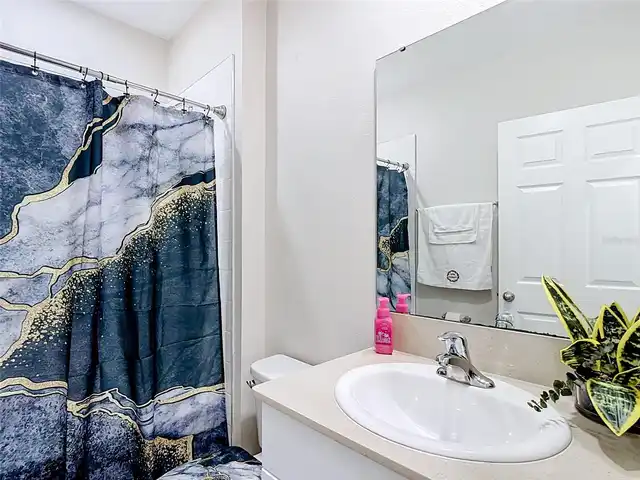 Listing Photo 15