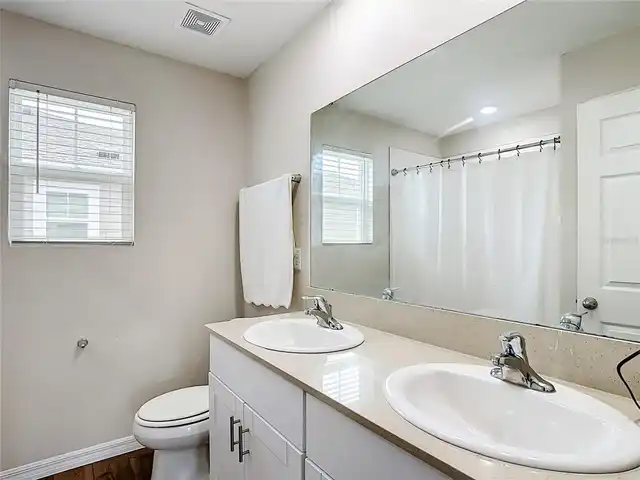 Listing Photo 33
