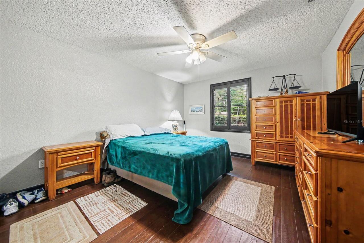 Listing Photo 14