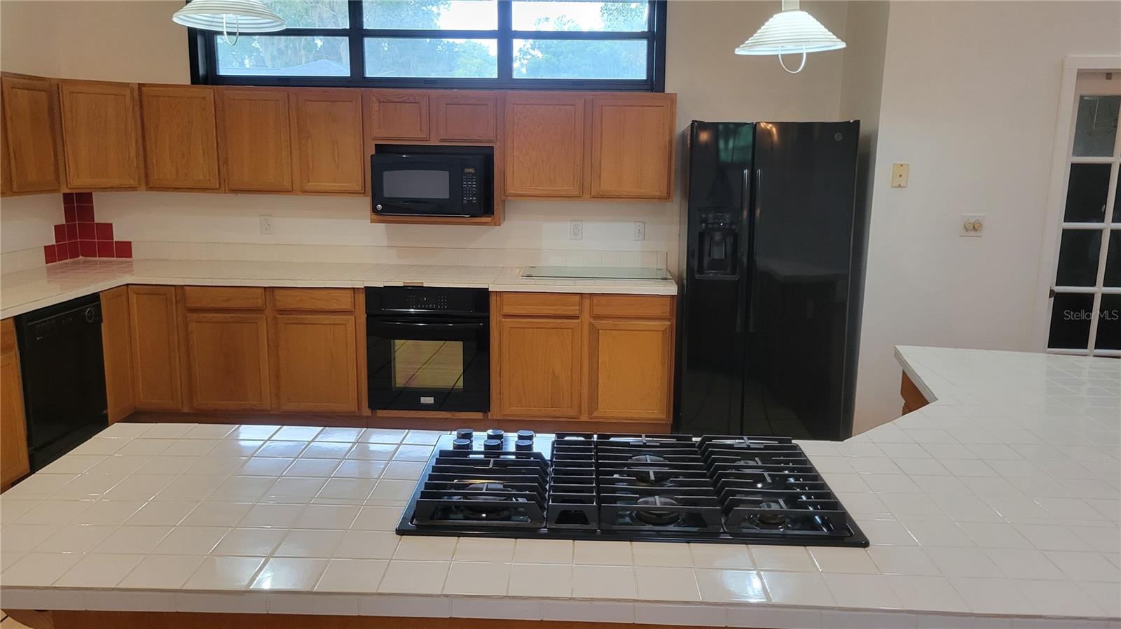 Listing Photo 6
