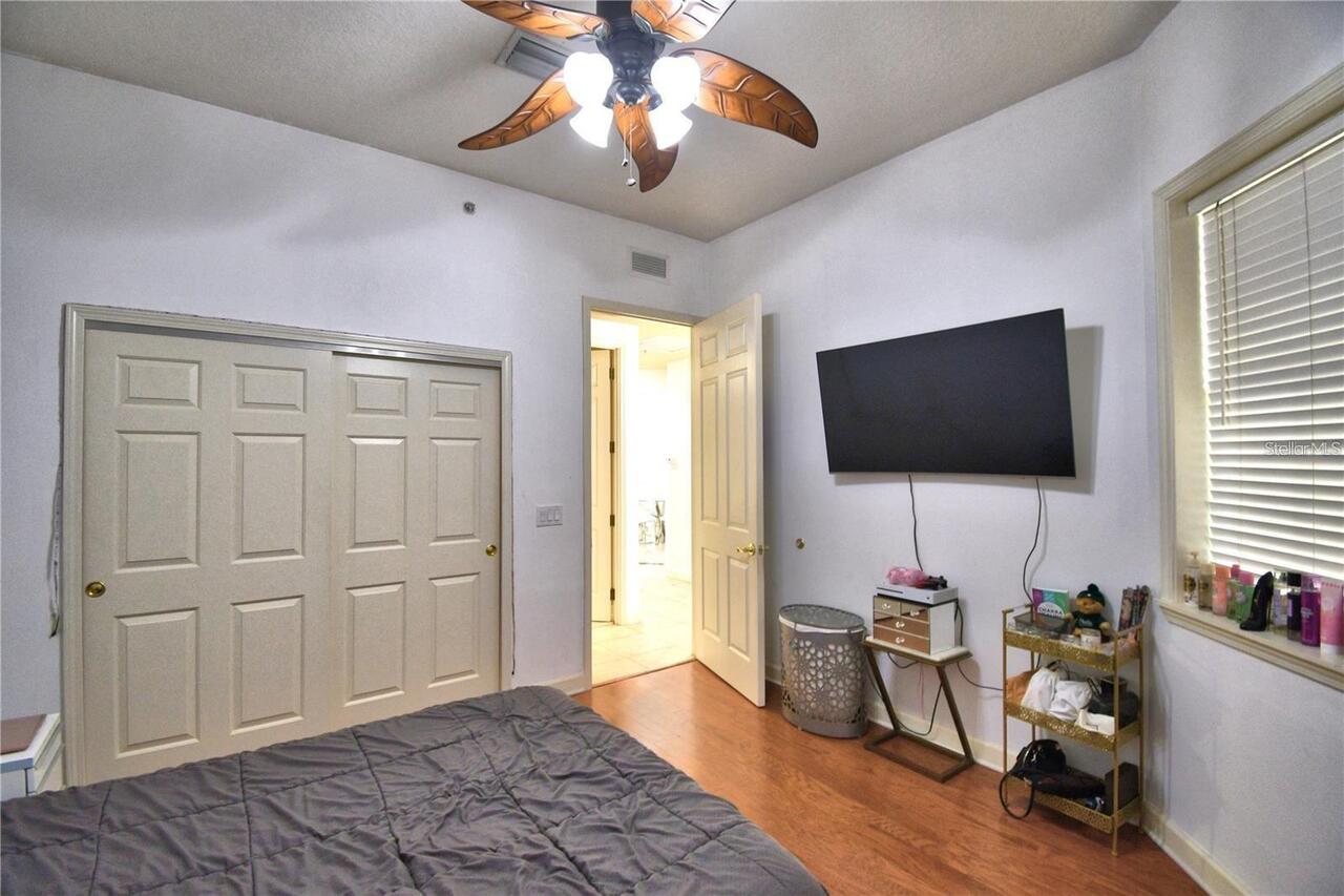 Listing Photo 14