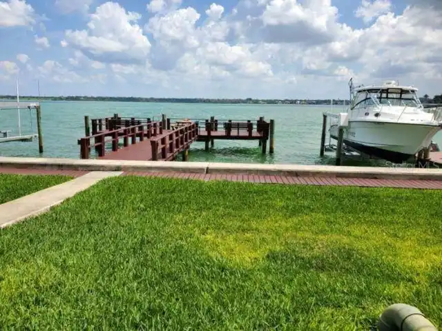 Listing Photo 11