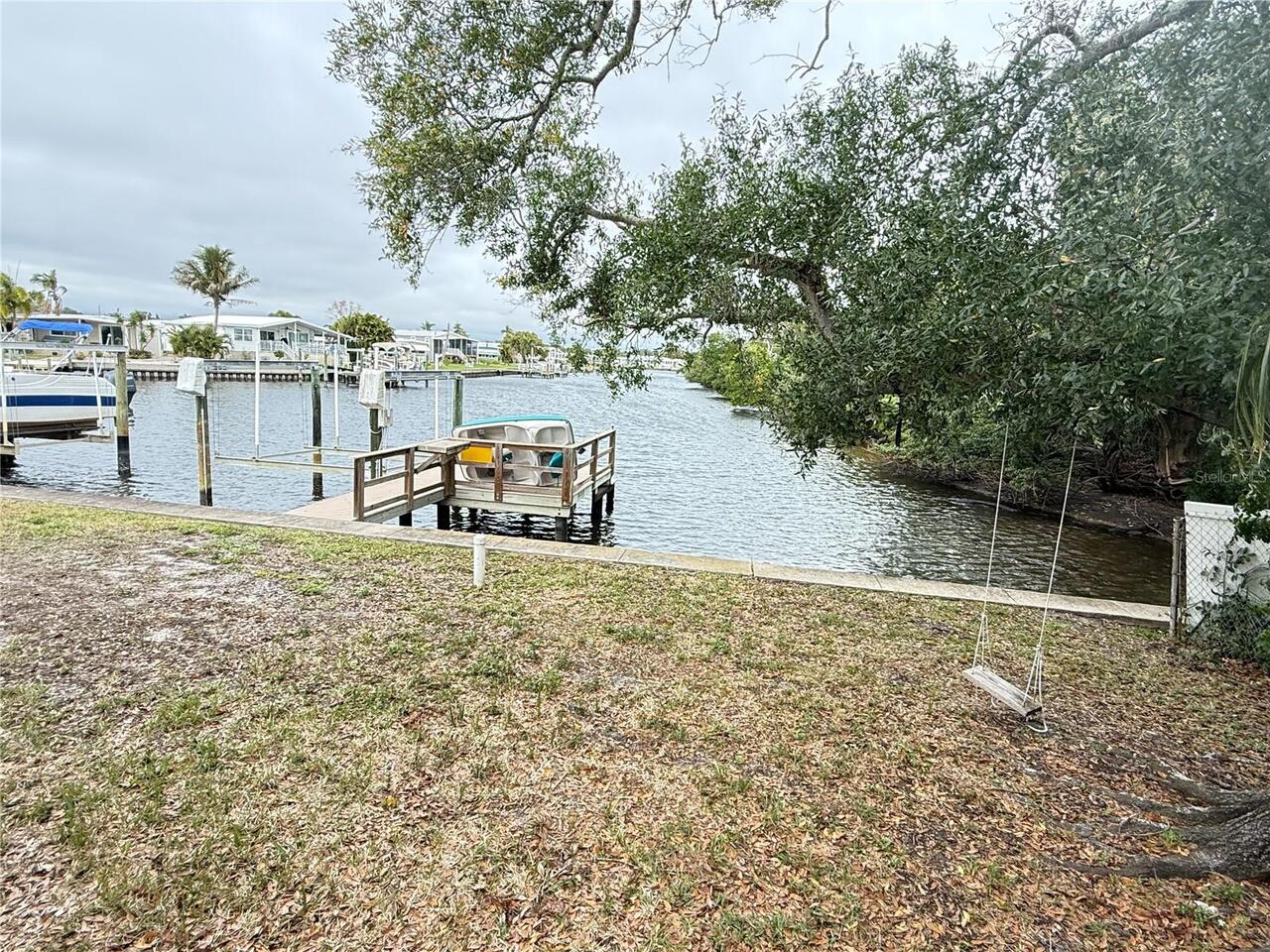 Listing Photo 8