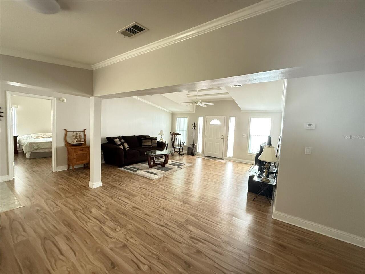 Listing Photo 11