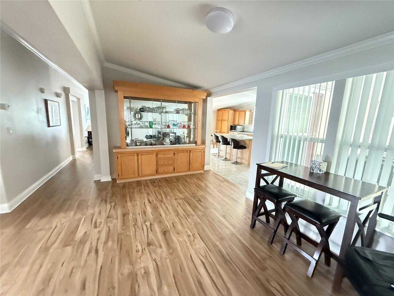 Listing Photo 12