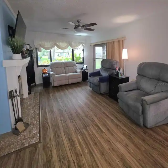 Listing Photo 6