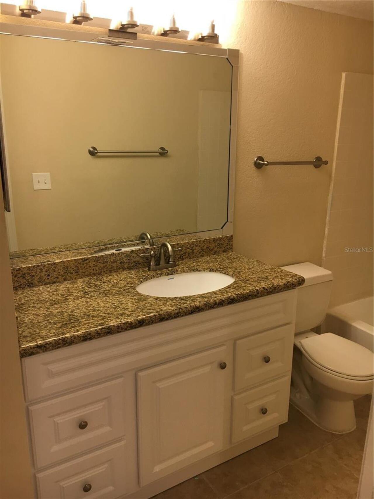 Listing Photo 11
