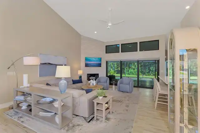 Listing Photo 17
