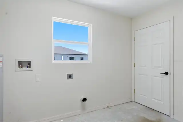 Listing Photo 17