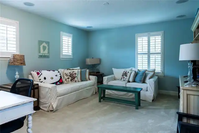 Listing Photo 19