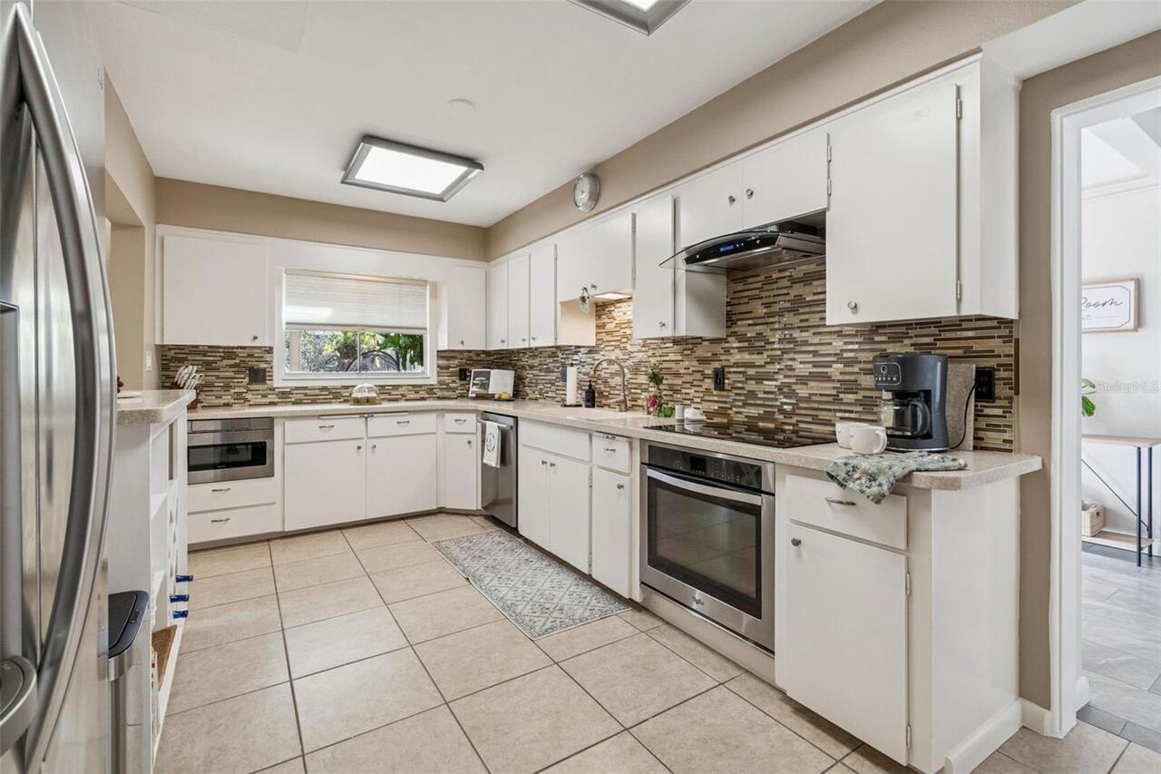 Listing Photo 16