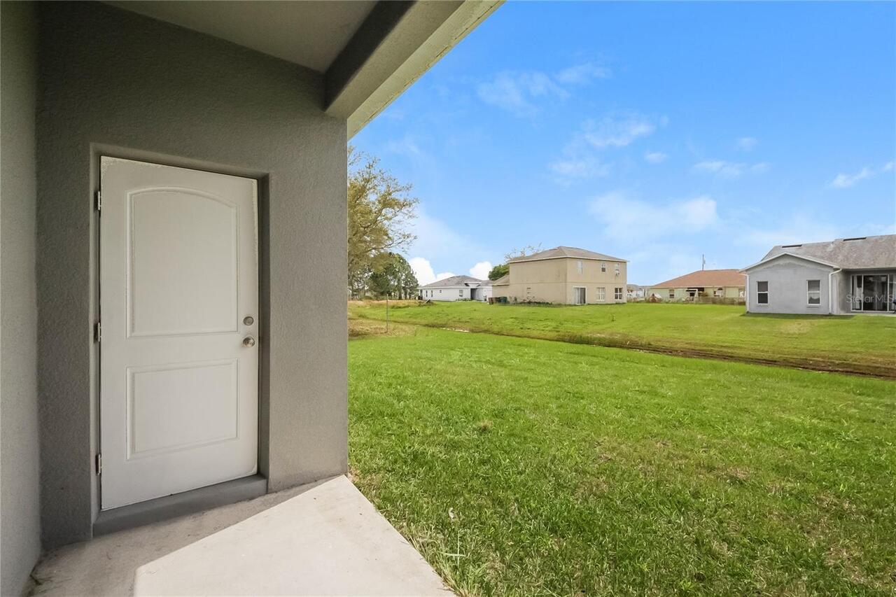 Listing Photo 14