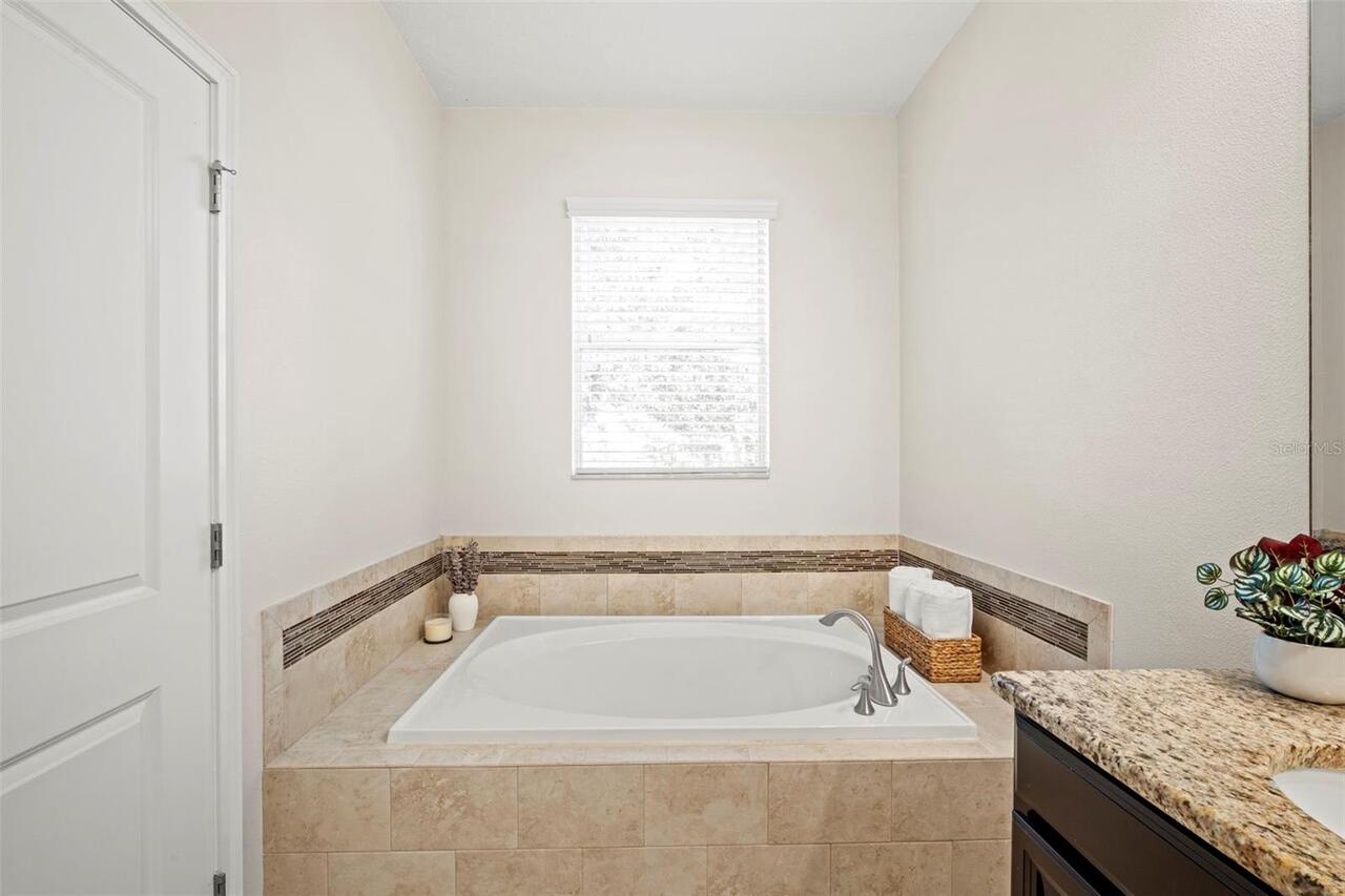 Listing Photo 37