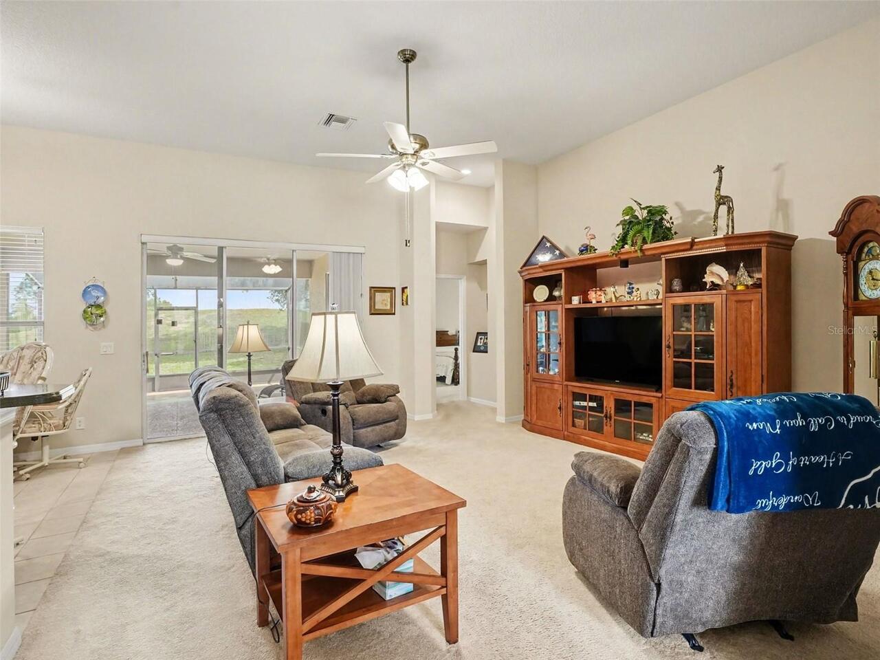 Listing Photo 8