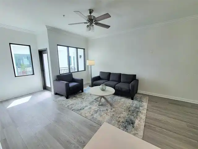 Listing Photo 14