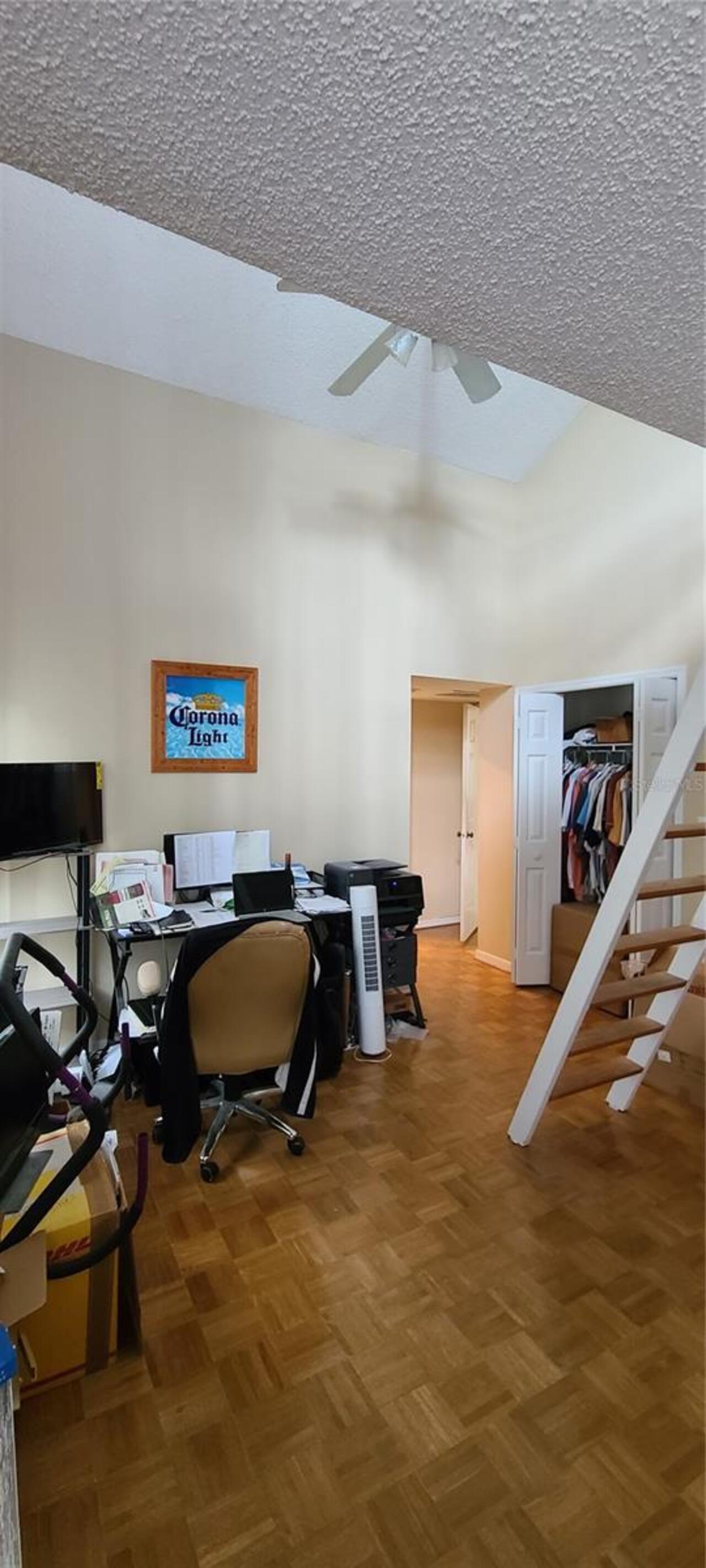 Listing Photo 7