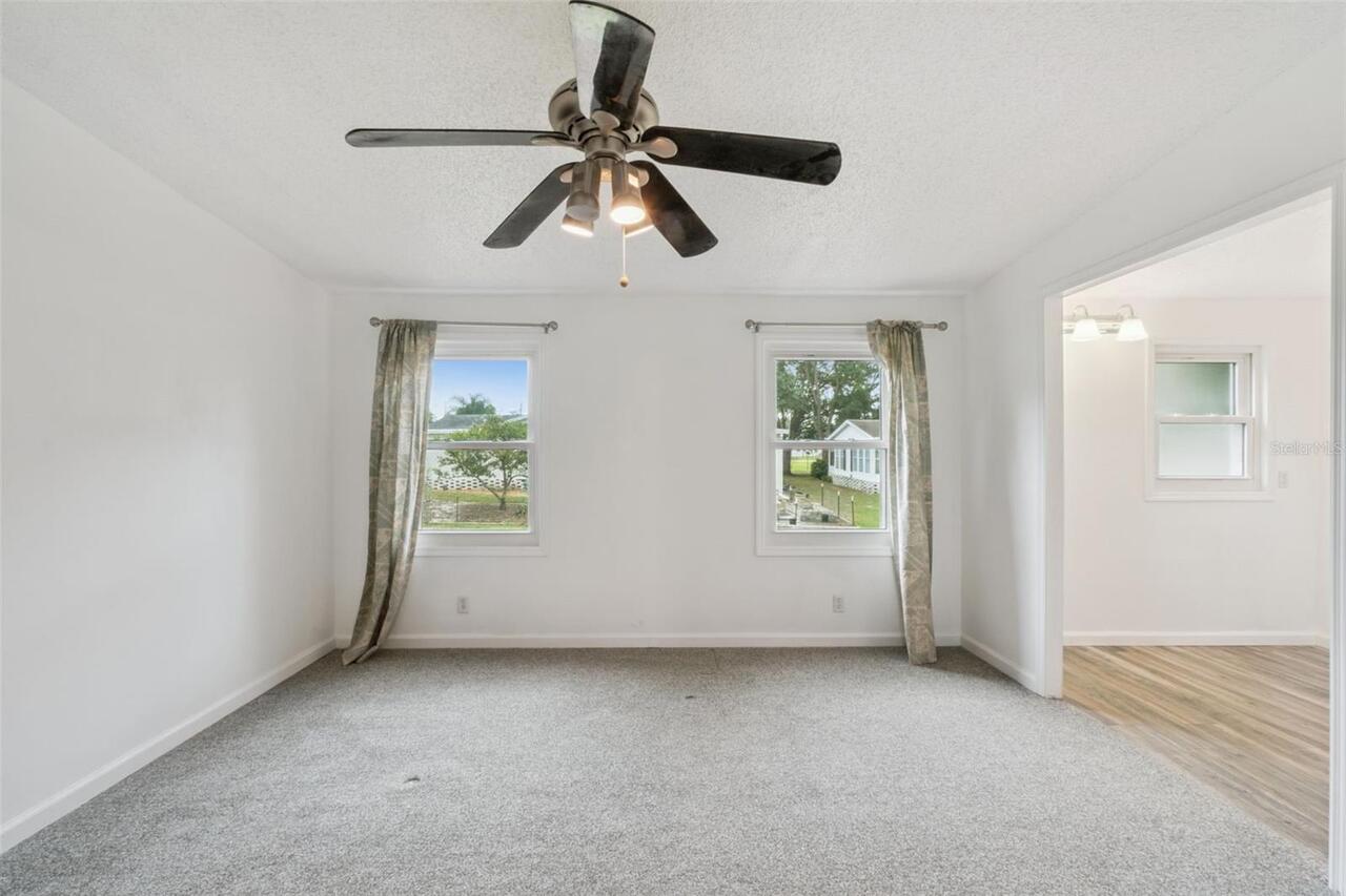 Listing Photo 10