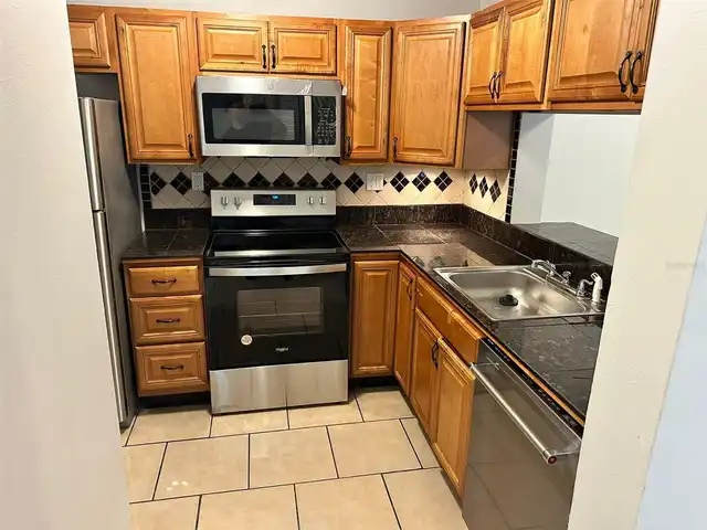 Listing Photo 6