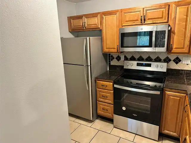 Listing Photo 7