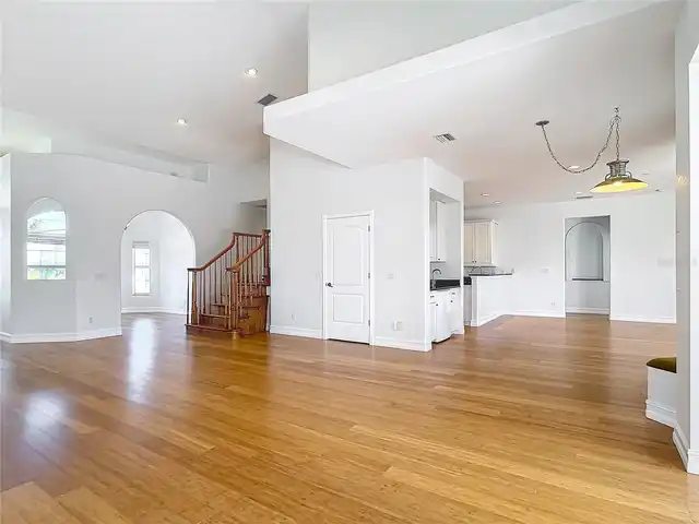Listing Photo 32