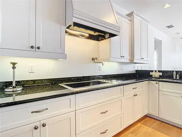 Listing Photo 37