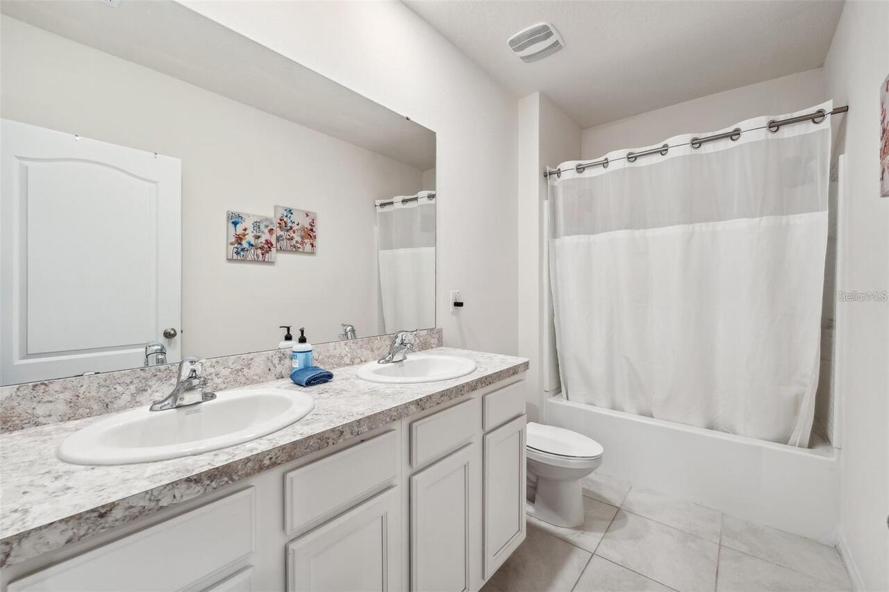 Listing Photo 17