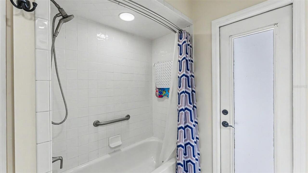 Listing Photo 38