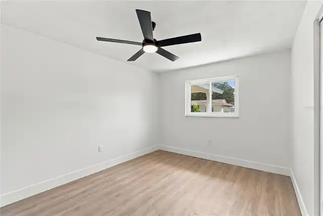 Listing Photo 24