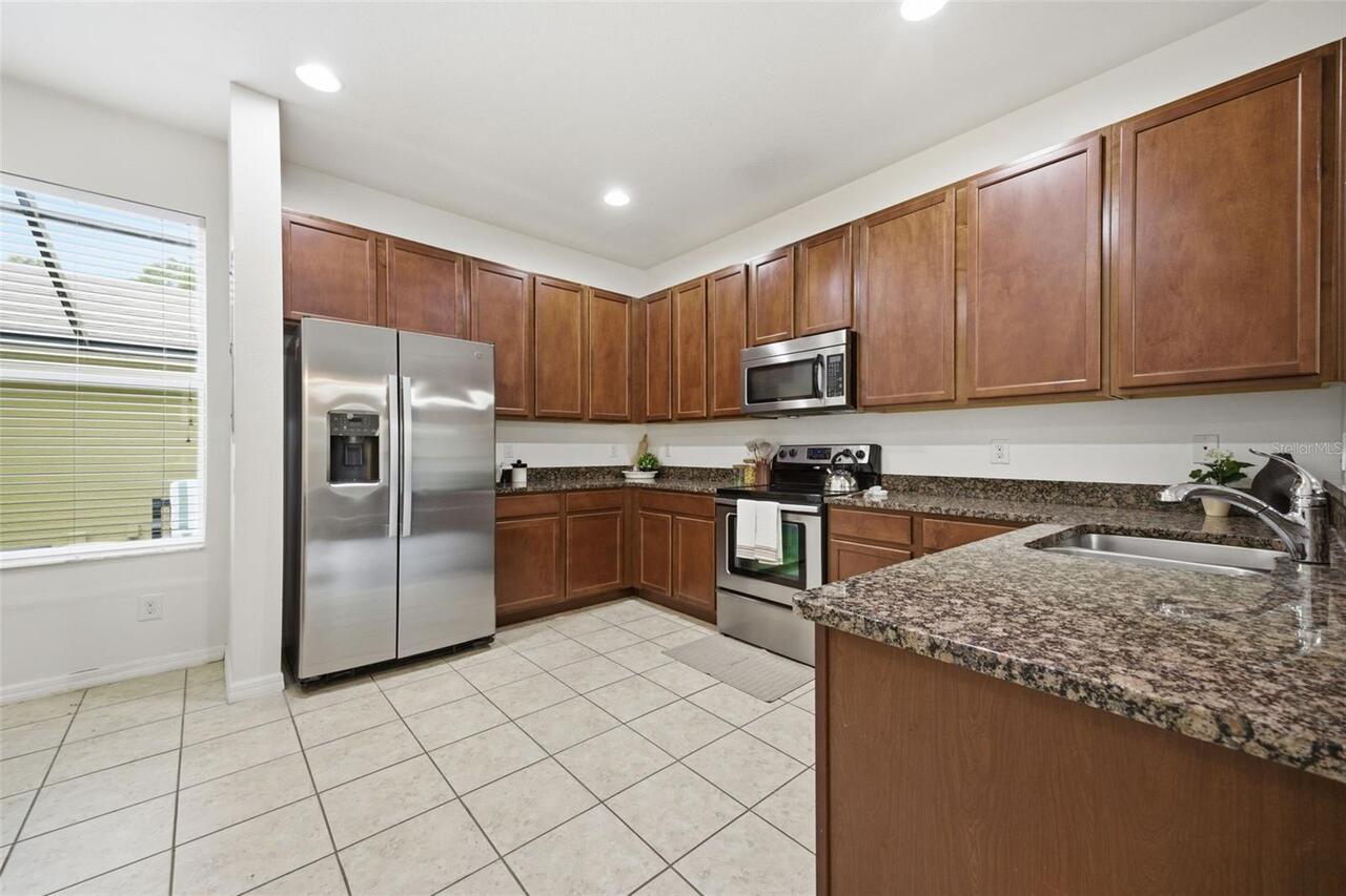 Listing Photo 8
