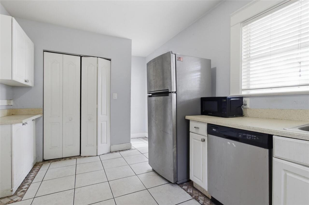Listing Photo 14