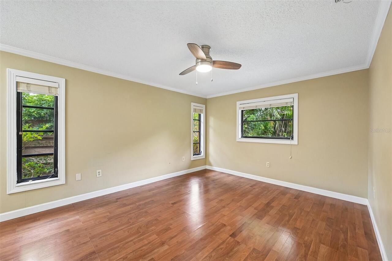 Listing Photo 25