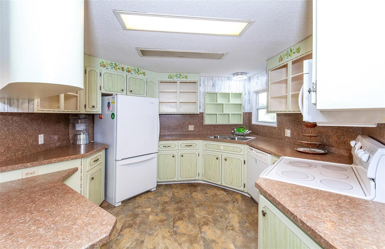 Listing Photo 7