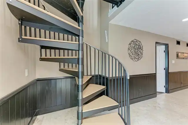 Listing Photo 23