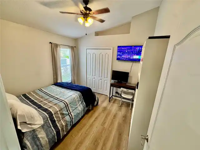 Listing Photo 16