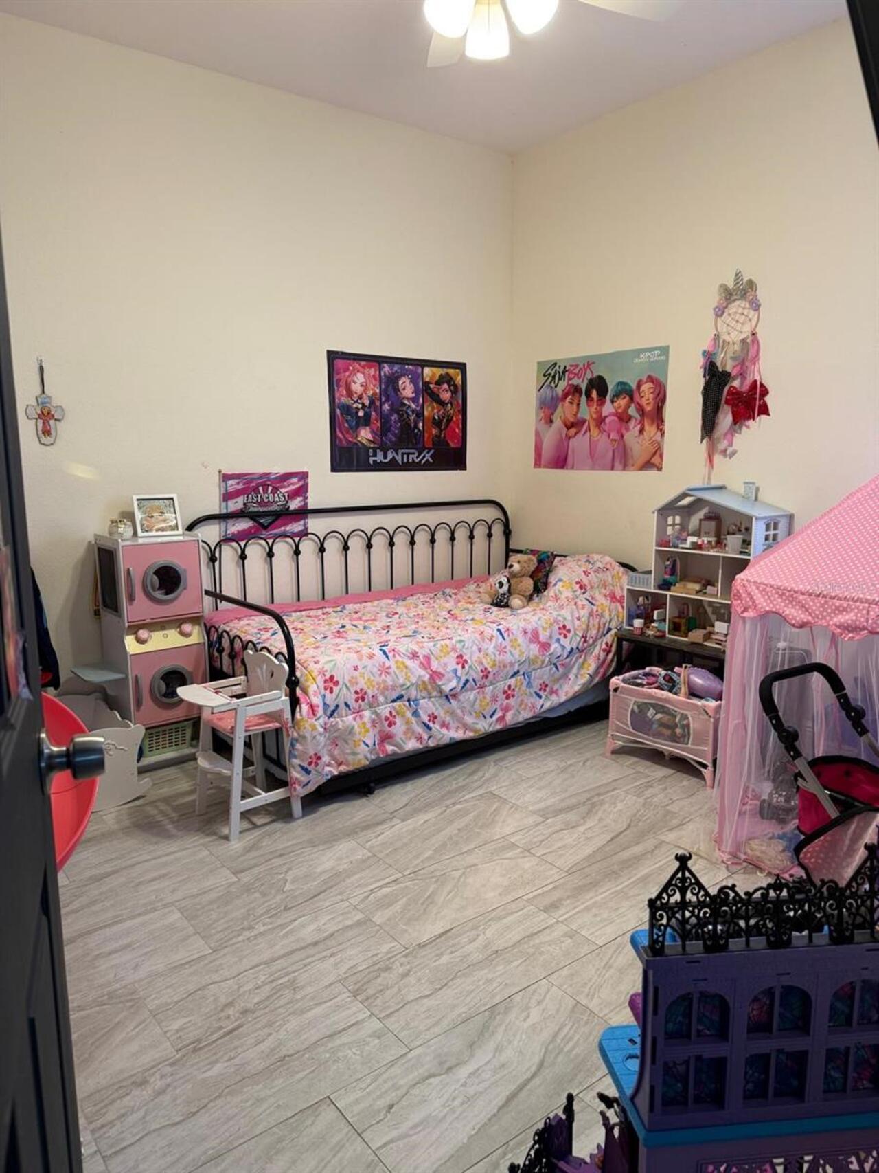 Listing Photo 10