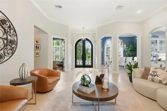Listing Photo 10