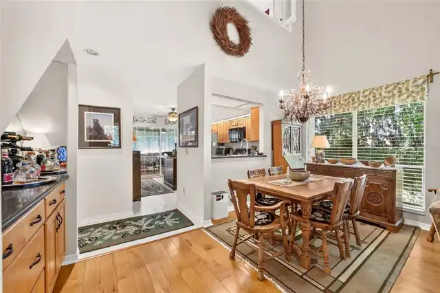 Listing Photo 14