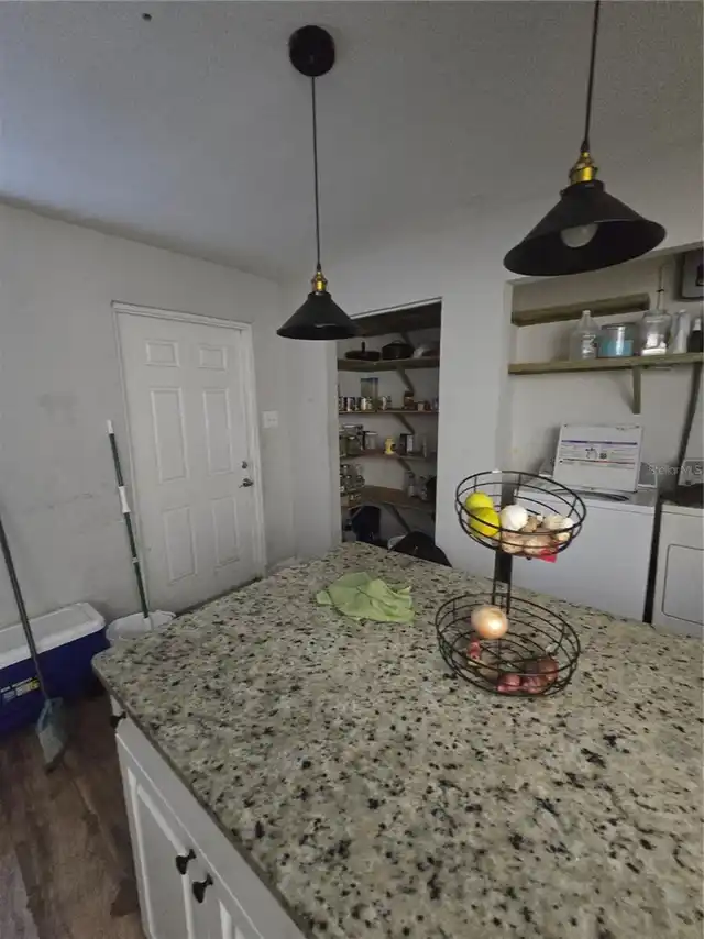 Listing Photo 6