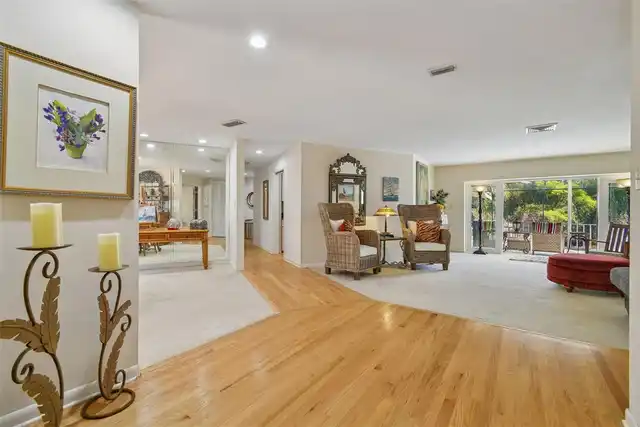 Listing Photo 16