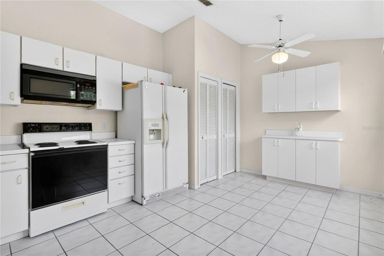 Listing Photo 8
