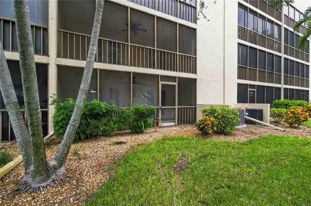 Listing Photo 29